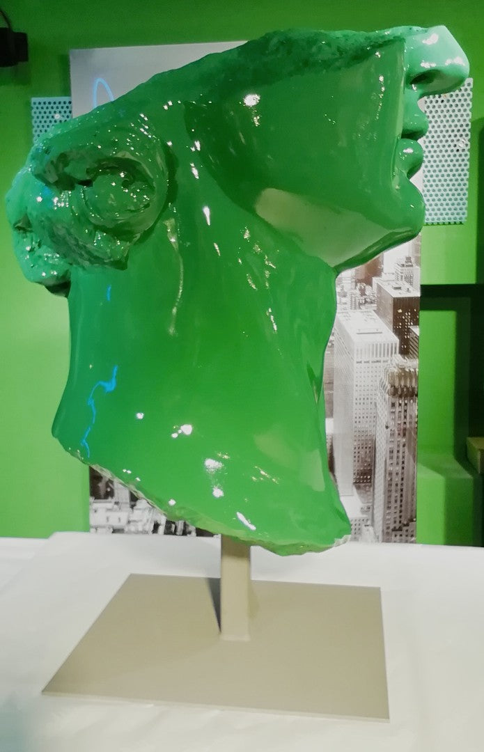 Testa Frammento di Apollo in Resina marmorea di Colore a scelta e Base in Metallo