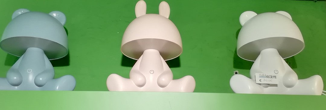 Lampada Pupazzetto con regolazione di Luci e Suono filo usb  e led