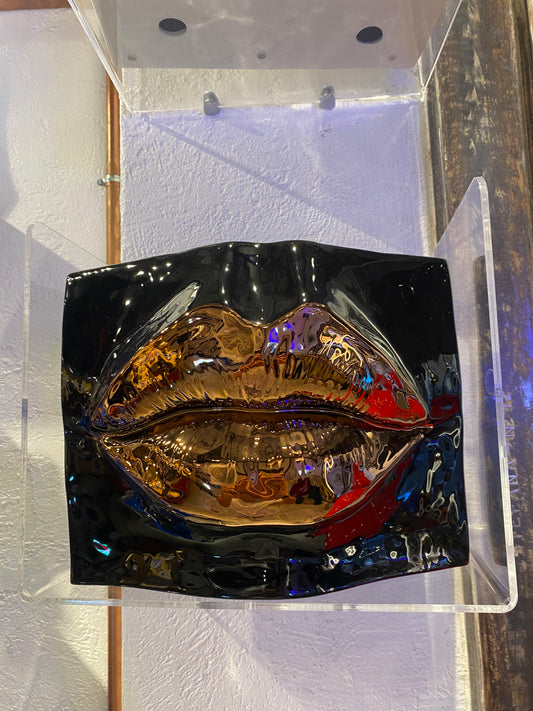 Salvatoreliistro Bronze Kiss L